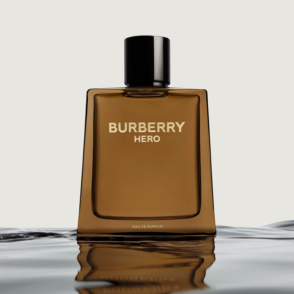 公式】バーバリー ヒーロー オードパルファム｜BURBERRY｜香水